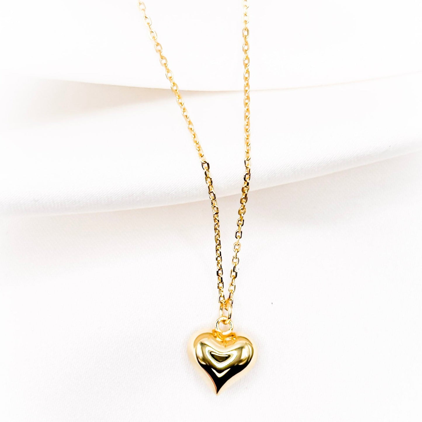 Jessi Heart Pendant Necklace