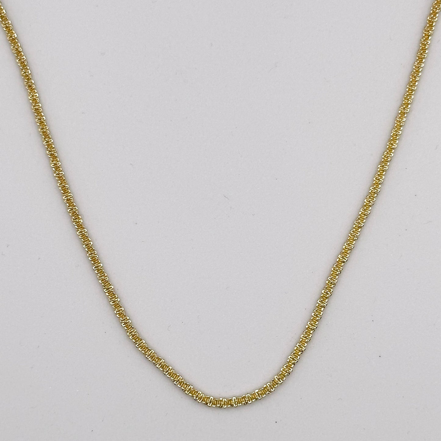 Flossy Necklace
